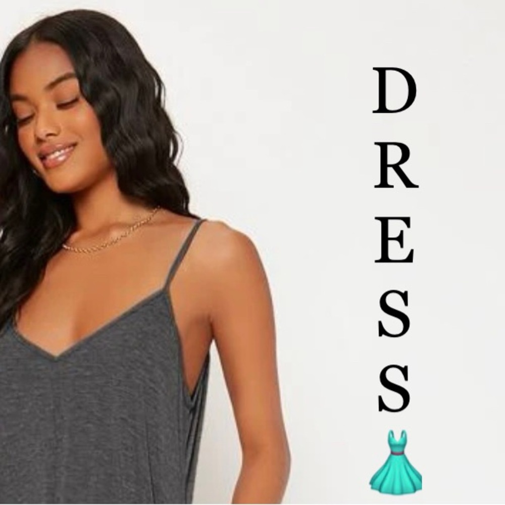 DRESSES - Picture 1 of 1